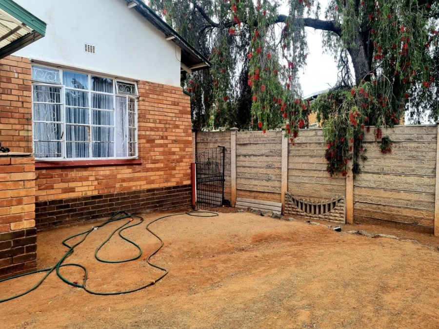 3 Bedroom Property for Sale in Beaconsfield Northern Cape